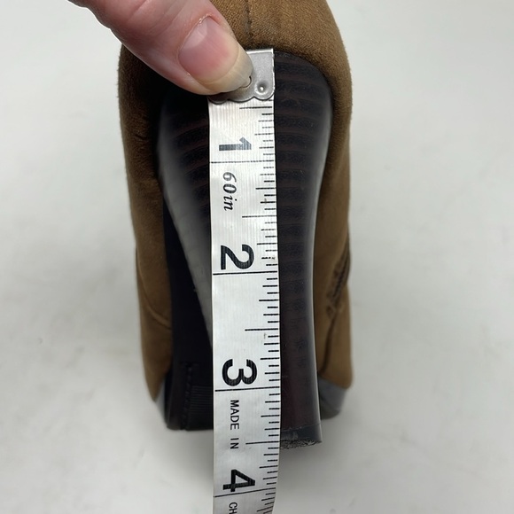 Dana Buchman Brown Faux Leather Ankle Booties Size 7.5 Side Zip Heels - Picture 10 of 10